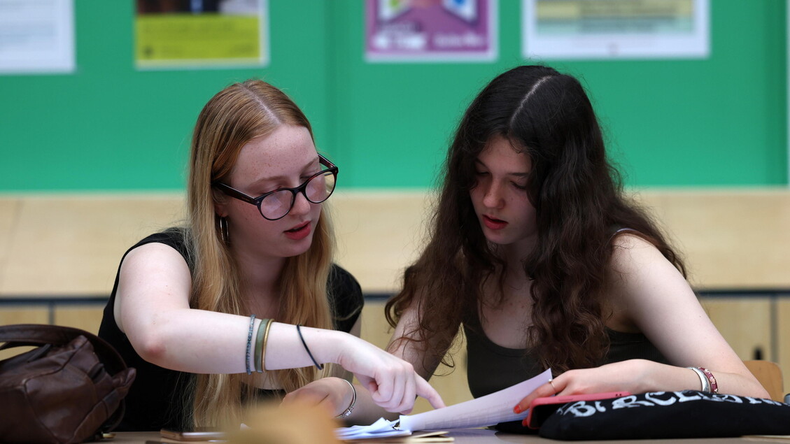 Governo Gb vuole inserire IA e mutui fra le materie scolastiche – Notizie