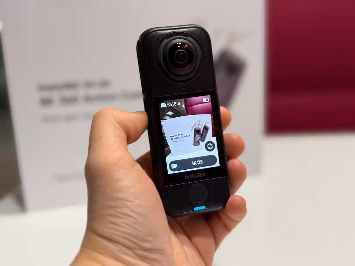 Insta360 X4 Air telecamera 360: funzioni, impressioni, prove, video, prezzi in Italia