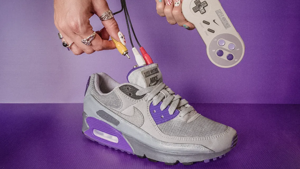 La scarpa Nike con Super Nintendo (funzionante) incorporato