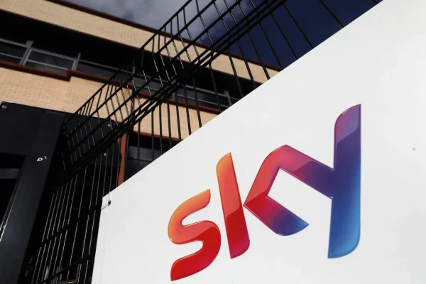 L’Antitrust multa Sky Italia per 4,2 milioni di euro, ma sotto osservazione ci sono anche due aziende di orologi