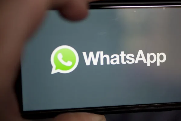 WhatsApp, dopo l’Italia anche l’Antitrust europea indaga sulle nuove clausole contrattuali
