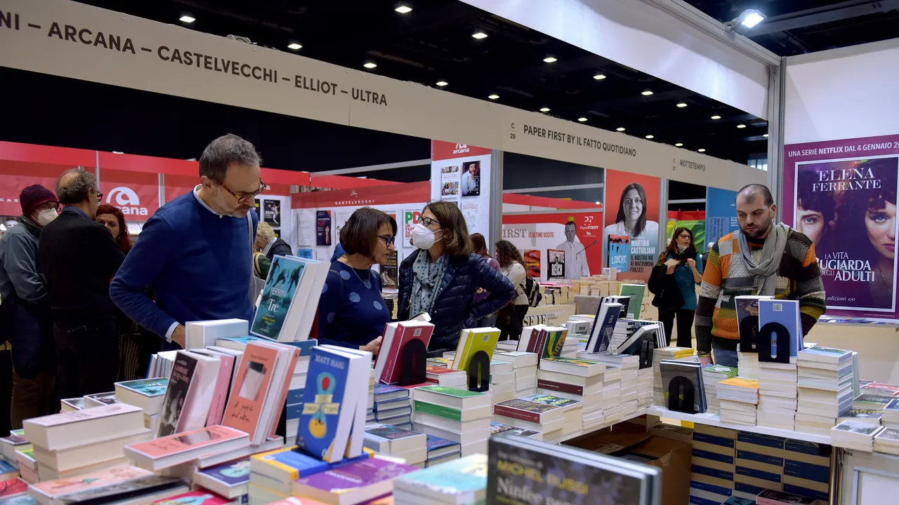 Perché gli scrittori stanno protestando contro l’inclusione dell’editore Passaggio al Bosco a Più Libri Più Liberi 2025