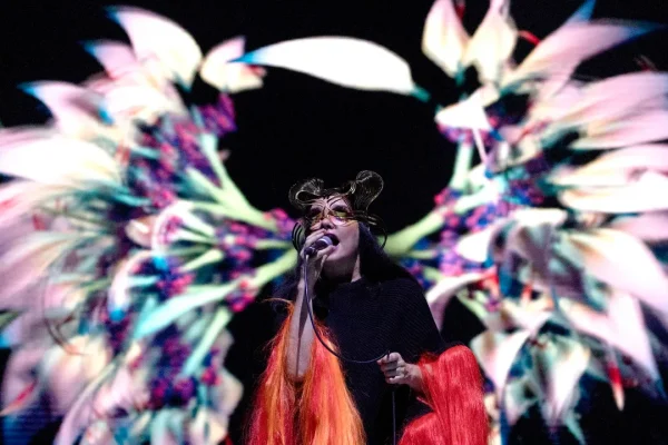 Björk nel live di Cornucopia trasforma un concerto in un manifesto del futuro