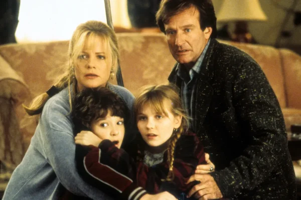 Jumanji compie trent’anni, un’avventura vorticosa che ci ricorda che esiste sempre un luogo a cui tornare