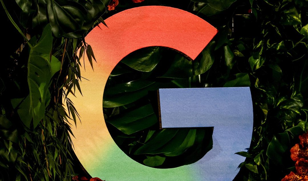 Google tende la mano sui contenuti IA, rafforza link a fonti originali nella ricerca – Notizie