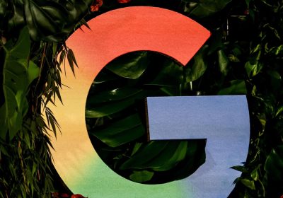 Google tende la mano sui contenuti IA, rafforza link a fonti originali nella ricerca – Notizie