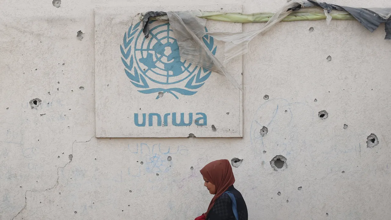 Dopo il rinnovo del mandato, le forze israeliane hanno assaltato la sede dell’Unrwa di Gerusalemme Est