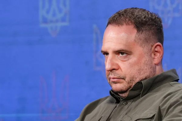 Crisi di governo in Ucraina, cosa può succedere dopo la cacciata di Andriy Yermak, ormai ex capo dell’Ufficio del presidente