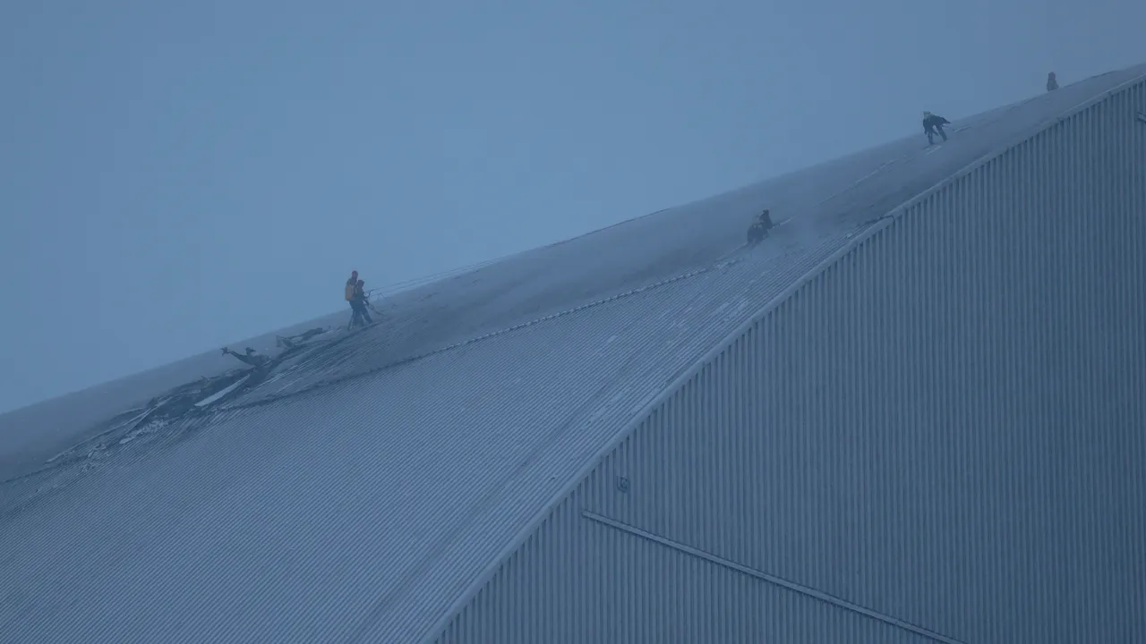 Sì, è vero che lo scudo protettivo di Chernobyl ha subito danni, ma le radiazioni rimangono stabili