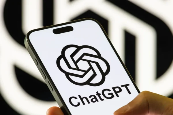 ChatGPT, emoji in arrivo insieme alla regolazione di entusiasmo e calore nelle risposte