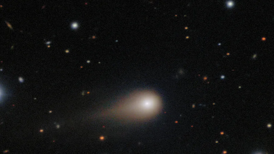 Cometa interstellare 3I/Atlas, abbiamo analizzato tutte le anomalie indicate da Avi Loeb (una per una)