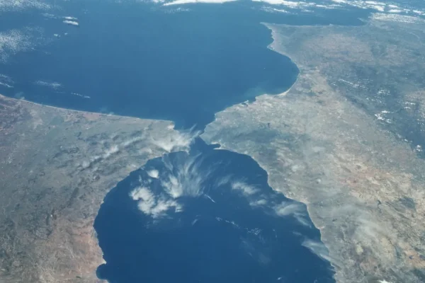 Nessuno se ne era accorto prima, ma la penisola iberica sta ruotando lentamente in senso orario