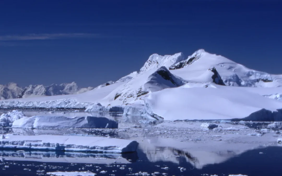 È partita la 41° spedizione italiana in Antartide, la sfida tra i ghiacci più antichi del pianeta