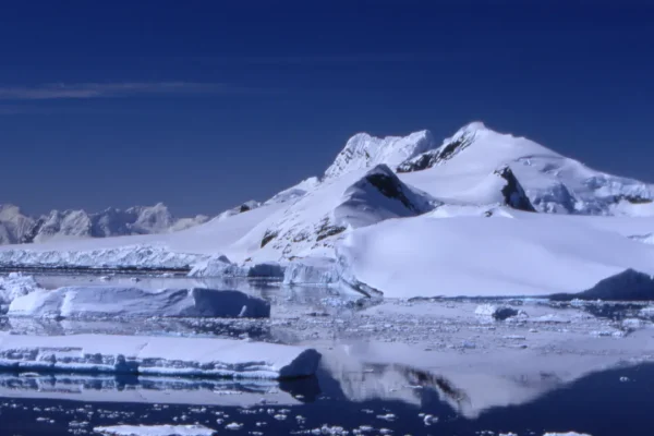 È partita la 41° spedizione italiana in Antartide, la sfida tra i ghiacci più antichi del pianeta