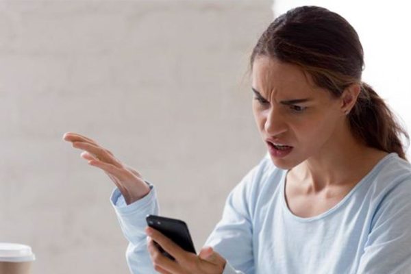 AGCOM: il colpo di grazia al telemarketing e alle truffe sono i numeri a tre cifre