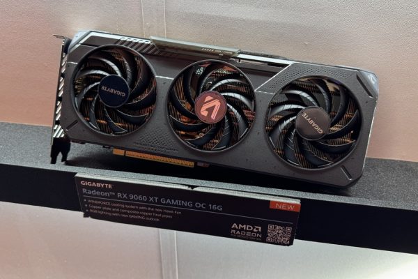 AMD introduce in sordina la Radeon RX 9060 XT Low-Power: stessa architettura, consumi ridotti