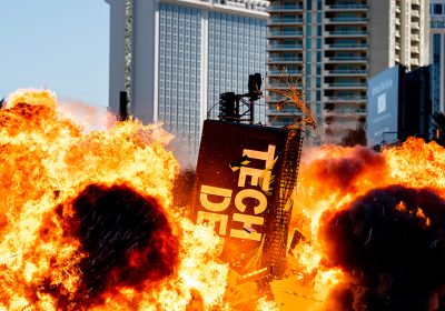 AWS Transform si evolve: agenti IA per modernizzare infrastrutture e applicazioni custom