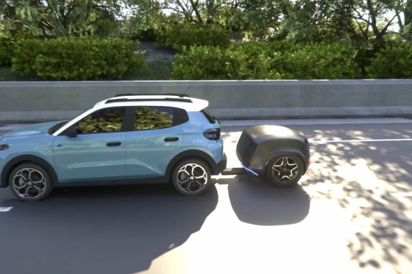 Addio ricariche continue con le elettriche economiche: ecco la rimorchio-batteria che promette 300 km in 2 minuti