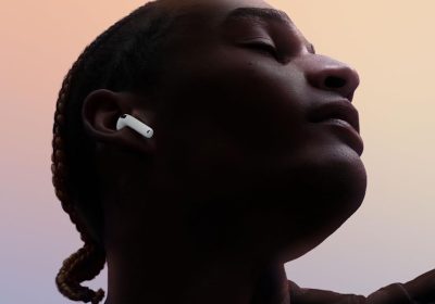 Amazon abbassa il prezzo delle AirPods 4: oggi costano solo 99€