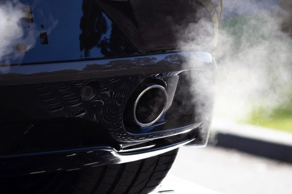 Auto 2035, sei governi UE (c'è l'Italia) chiedono una revisione: PHEV e biocarburanti tornano in gioco
