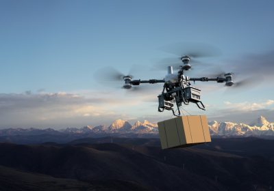 DJI rivoluziona le consegne aeree: il nuovo drone può trasportare fino a 100 kg di carico!