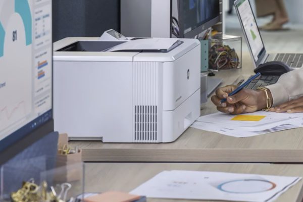 Digitalizzazione e stampa, i flussi di lavoro ibridi restano centrali per le PMI: il punto di vista di HP