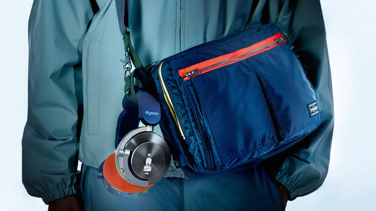 Dyson OnTrac Porter, l’edizione limitata con borsa a tracolla fatta a mano