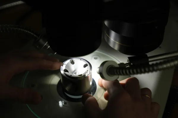 Come lo zolfo sulla Terra potrebbe raccontarci molto di quello che non sappiamo sul centro inesplorato del Pianeta