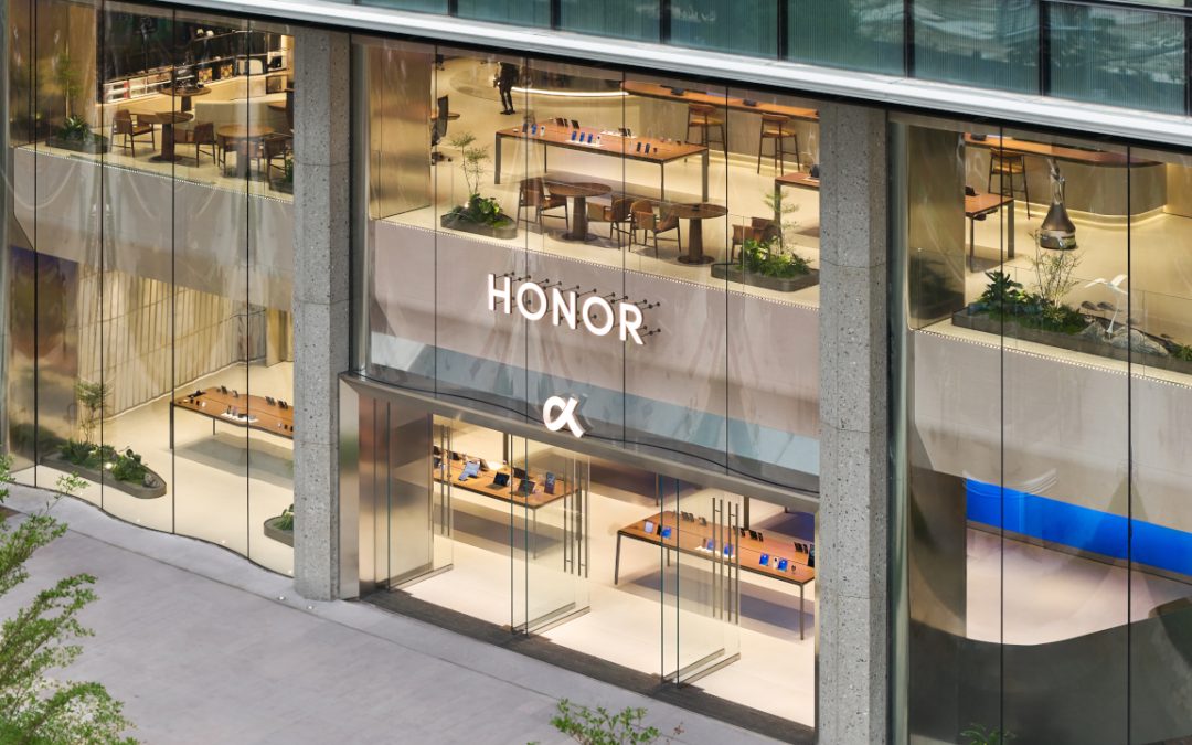 HONOR Robot Phone è mezzo smartphone, mezzo robot: arriverà nel 2026