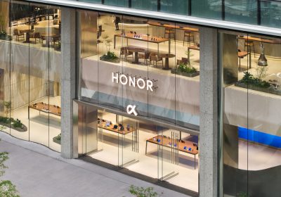 HONOR Robot Phone è mezzo smartphone, mezzo robot: arriverà nel 2026