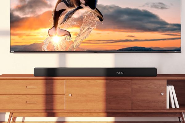 Più watt, più bassi e subwoofer incluso: tre soundbar super economiche da non perdere su Amazon
