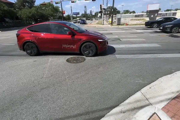 I Robotaxi di Tesla registrano un tasso di incidenti 10 volte superiori alla guida umana