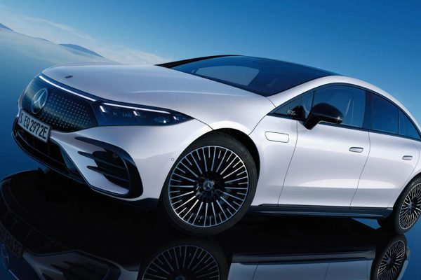 I veicoli elettrici emettono radiazioni elettromagnetiche? Sì, ma 50 volte inferiori a una coperta riscaldabile