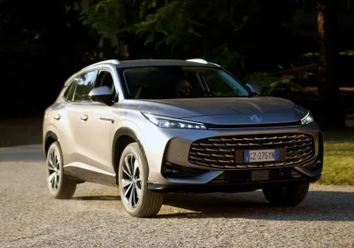 MG HS Hybrid+: prova, consumi, prestazioni e prezzo del nuovo suv full hybrid