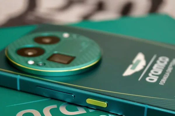 Recensione Realme GT 8 Pro Dream Edition: design modulare, potenza estrema e fotografia Ricoh alla prova