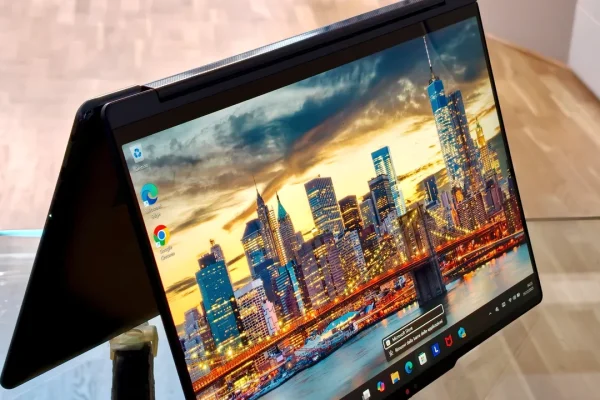 Lenovo Yoga 9i 2-in-1 Aura Edition, il convertibile che unisce casa e ufficio