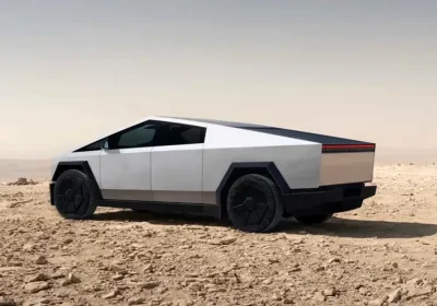 Il Tesla Cybertruck non arriverà in Europa, la conferma dal direttore della fabbrica di Berlino