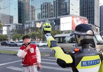 In Cina l'IA prende il posto anche dei poliziotti: ecco come Hangxing No.1 dirige il traffico