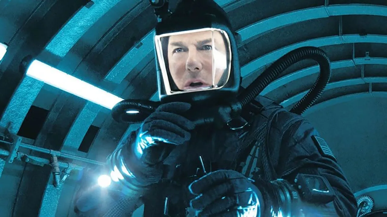 Per Tom Cruise niente film nello spazio: non vuole avvicinarsi a Trump e Musk