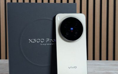 Recensione vivo X300 Pro: è ancora lui il re della fotografia mobile, peccato per la batteria