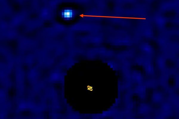 Scoperto un nuovo esopianeta che orbita intorno a due stelle, come Tatooine di Star Wars