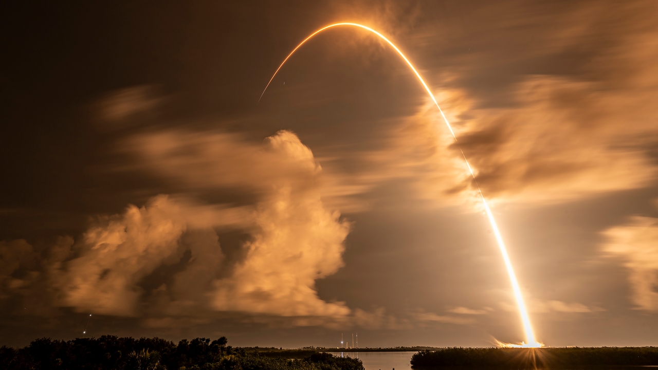 SpaceX: capitalizzazione di 800 miliardi di dollari? Musk smentisce. Possibile quotazione sui mercati in vista