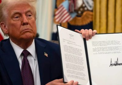 Stretta totale sull'AI negli USA: Trump firma l'ordine esecutivo che impone un'unica regolazione nazionale