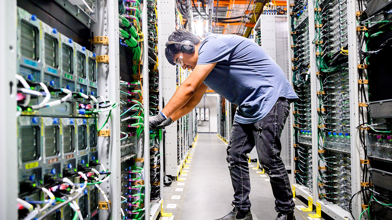 Un rapporto collega i data center di Amazon in Oregon ad aborti spontanei e tumori rari