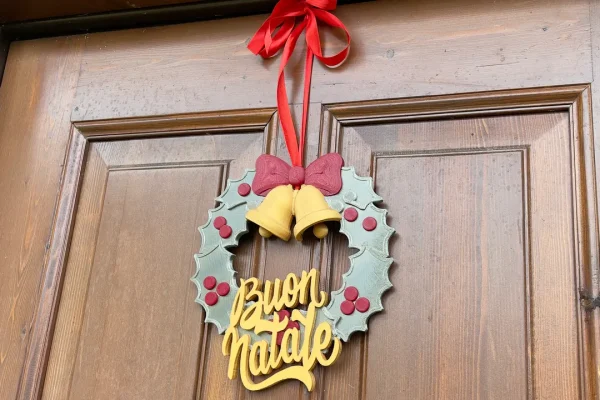 Mi sono fatto gli addobbi di Natale usando una stampante 3D e chatgpt, ecco cosa ne è uscito