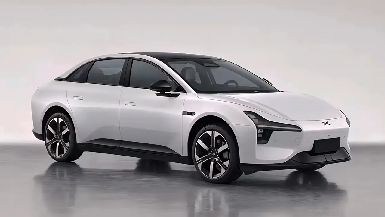 XPeng esagera: la nuova Mona M03 ha 12 opzioni di autonomia