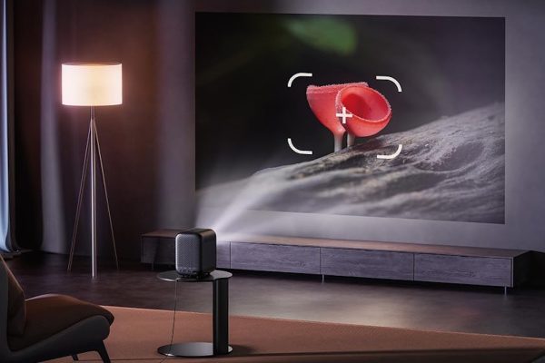 Xiaomi L1 a 153€: il proiettore smart 1080p con Google TV e Dolby ora costa pochissimo per quello che offre