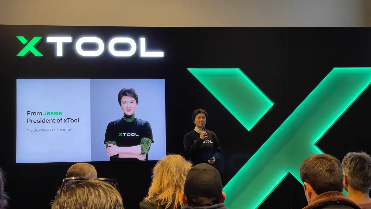 xTool sbarca in Europa, sede a Düsseldorf e e nuovo incisore F2 Ultra Uv