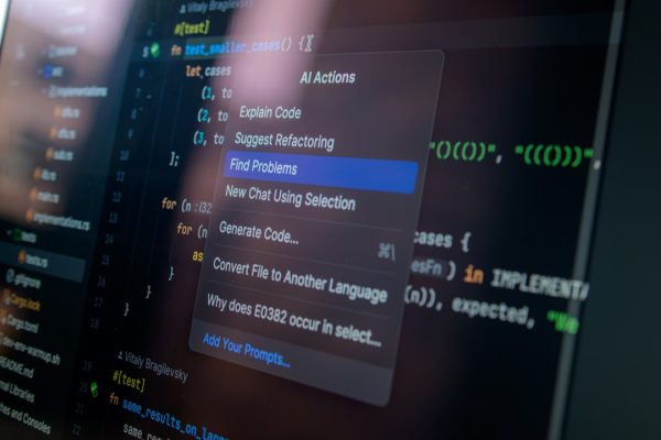Claude AI: guida pratica alle funzioni utili