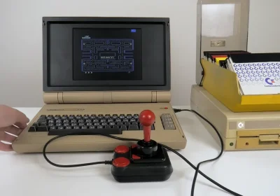 Il Commodore 64 versione notebook per giocare ovunque